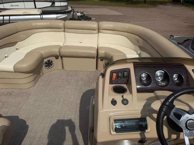 Slide: The Image of Bennington 20 SSRX 2016 - 4