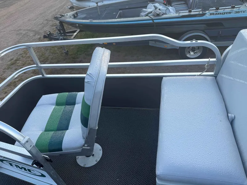 Slide: The Image of TMC 2200SE CNF 2003 - 8