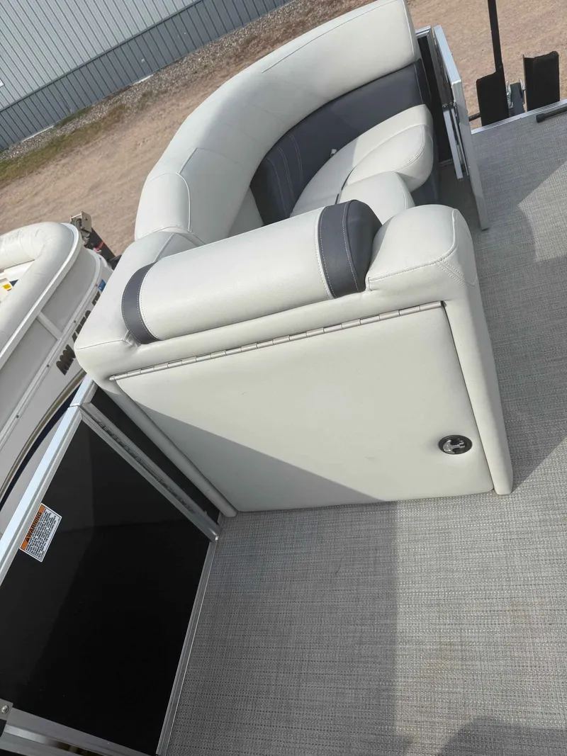 Slide: The Image of Sylvan 8522 LZ DH/TT 2024 - 10