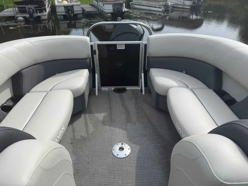 Slide: The Image of Sylvan 8522 LZ DH/TT 2024 - 4