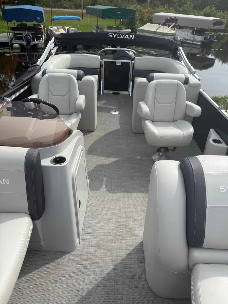 Slide: The Image of Sylvan 8522 LZ DH/TT 2024 - 6