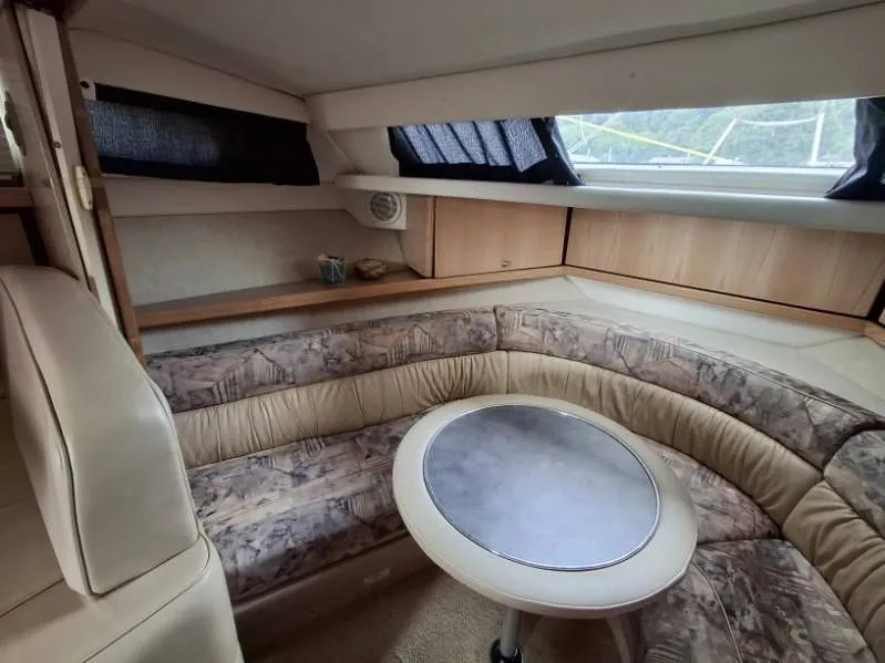 Slide: The Image of Bayliner 3255 Avanti 1999 - 11