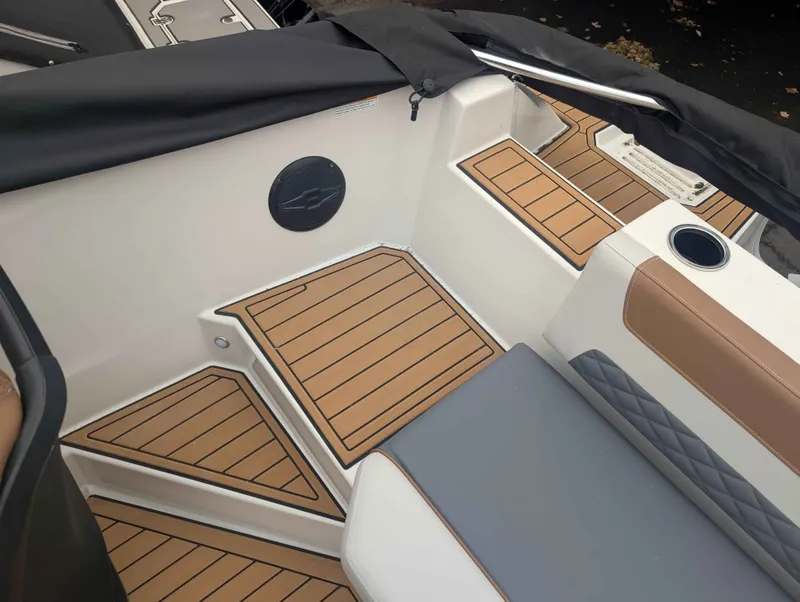 Slide: The Image of Starcraft SVX 191 OB 2026 - 18