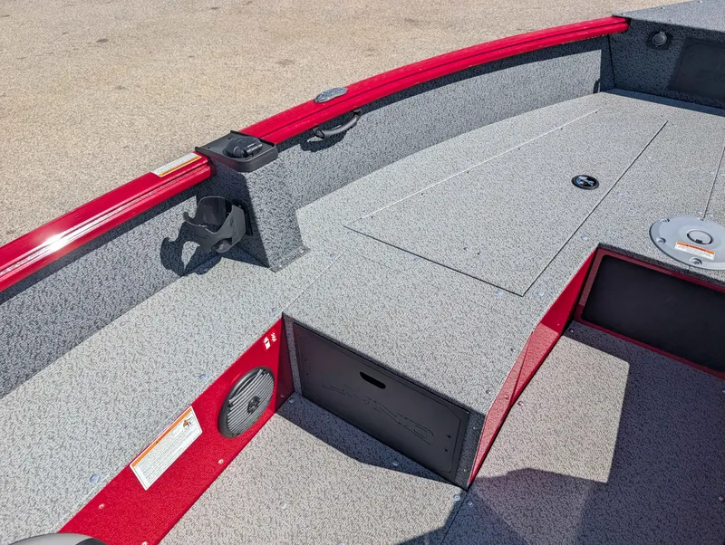 Slide: The Image of Interior of Lund 1700 EXP/SS boat, model year 2026. - 5