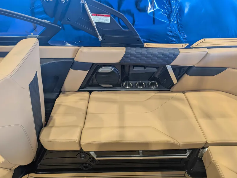 Slide: The Image of MasterCraft XT22 2026 - 11