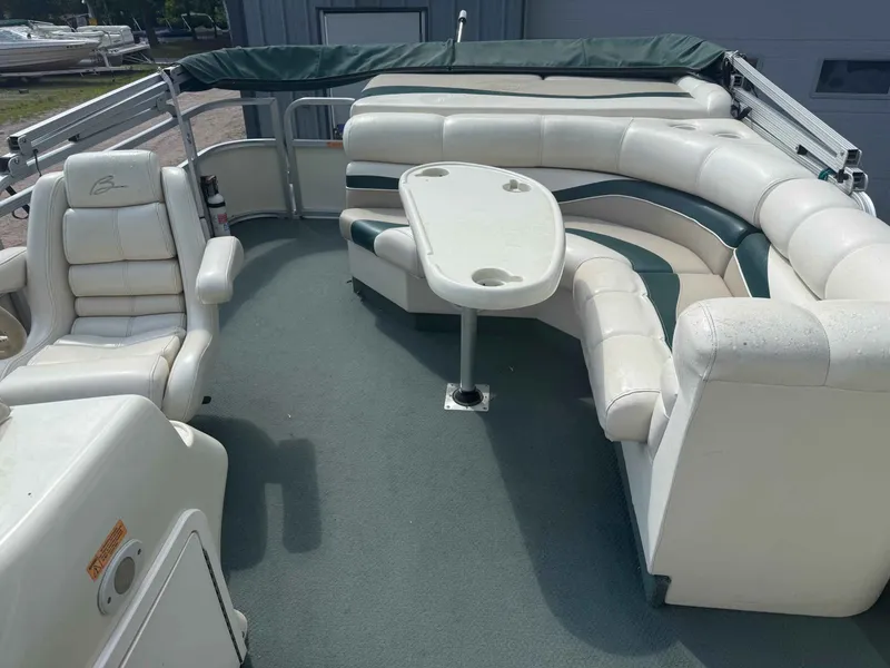 Slide: The Image of Bennington 2275 RL 2002 - 4