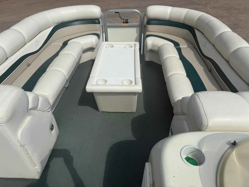 Slide: The Image of Bennington 2275 RL 2002 - 6