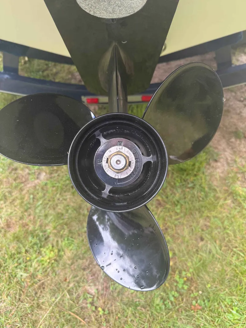 Slide: The Image of Crownline Boats 206ls 2004 - 12