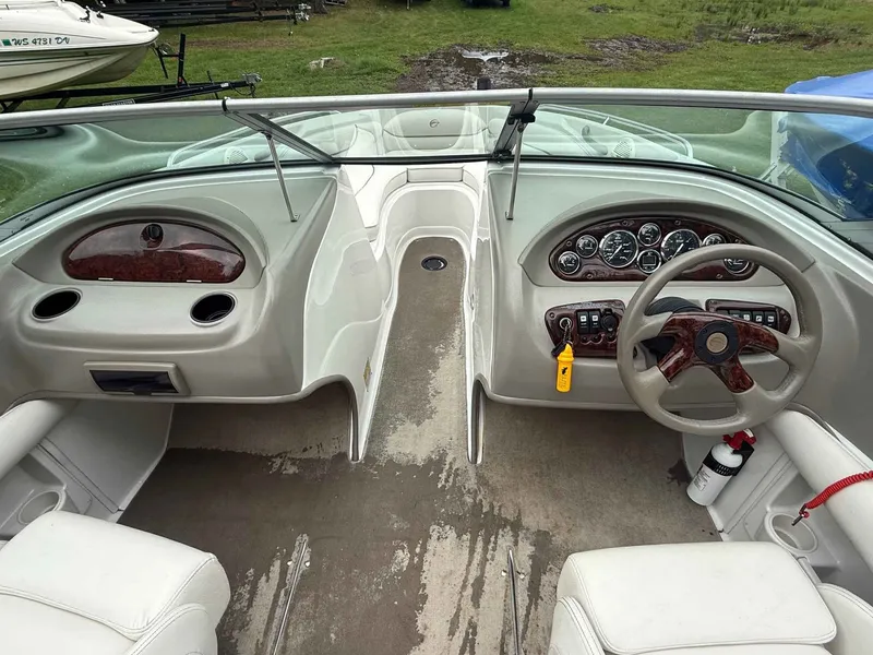 Slide: The Image of Crownline Boats 206ls 2004 - 4