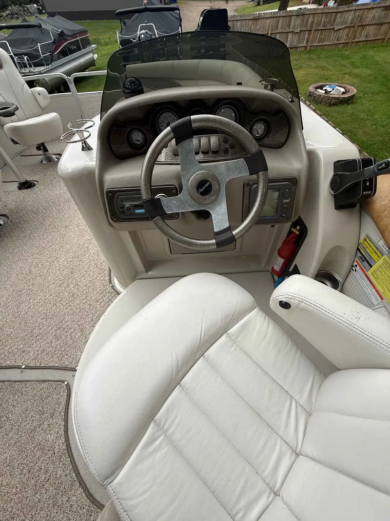 Slide: The Image of Premier INTRIGUE RE 275 2007 - 7