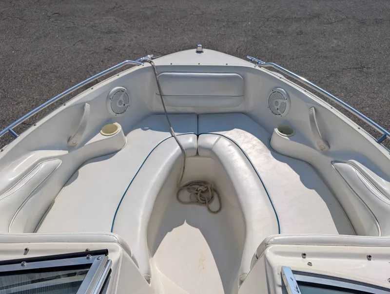 Slide: The Image of Sea Ray 185 Bow Rider 1998 - 10