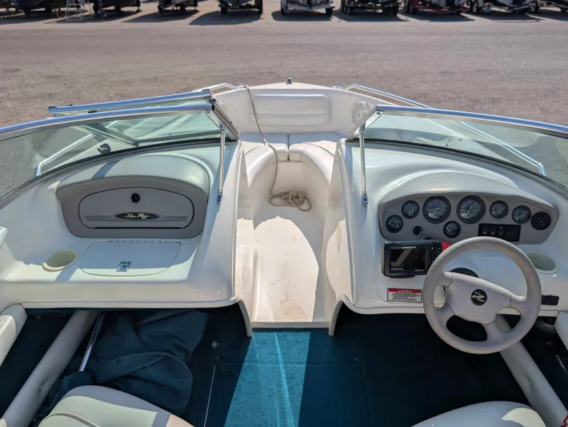 Slide: The Image of Sea Ray 185 Bow Rider 1998 - 9