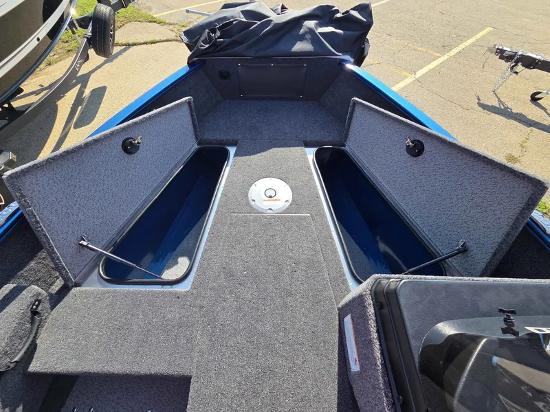 Slide: The Image of Lund 1675 ADV/SS 2026 - 9