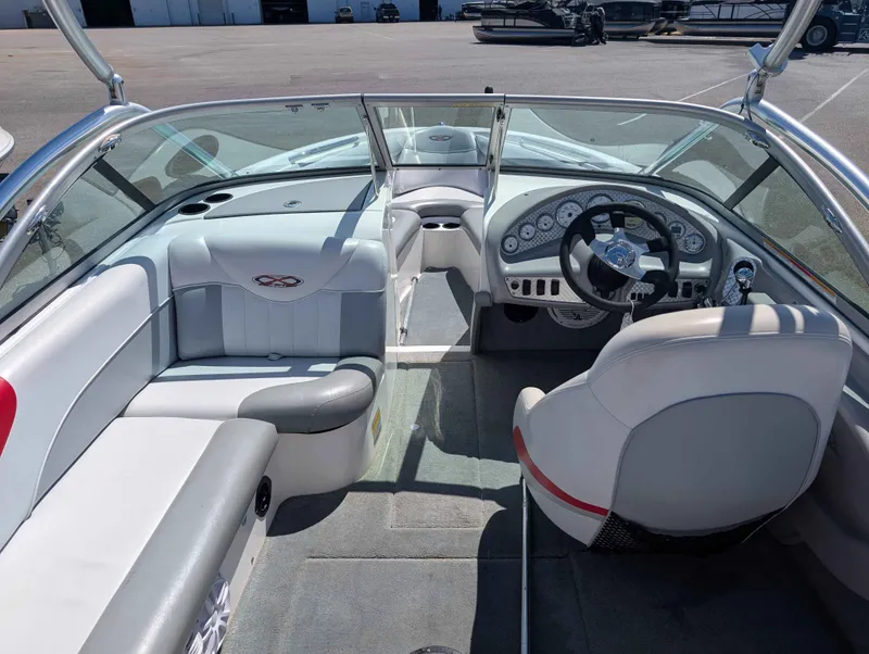 Slide: The Image of MasterCraft X2 2003 - 10