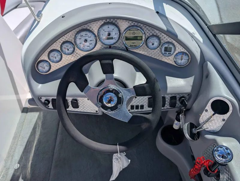 Slide: The Image of MasterCraft X2 2003 - 12