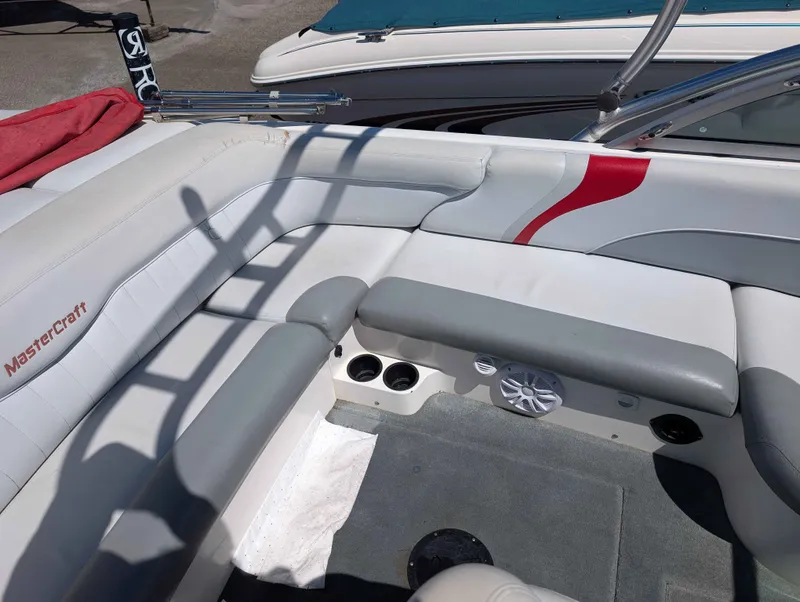 Slide: The Image of MasterCraft X2 2003 - 13