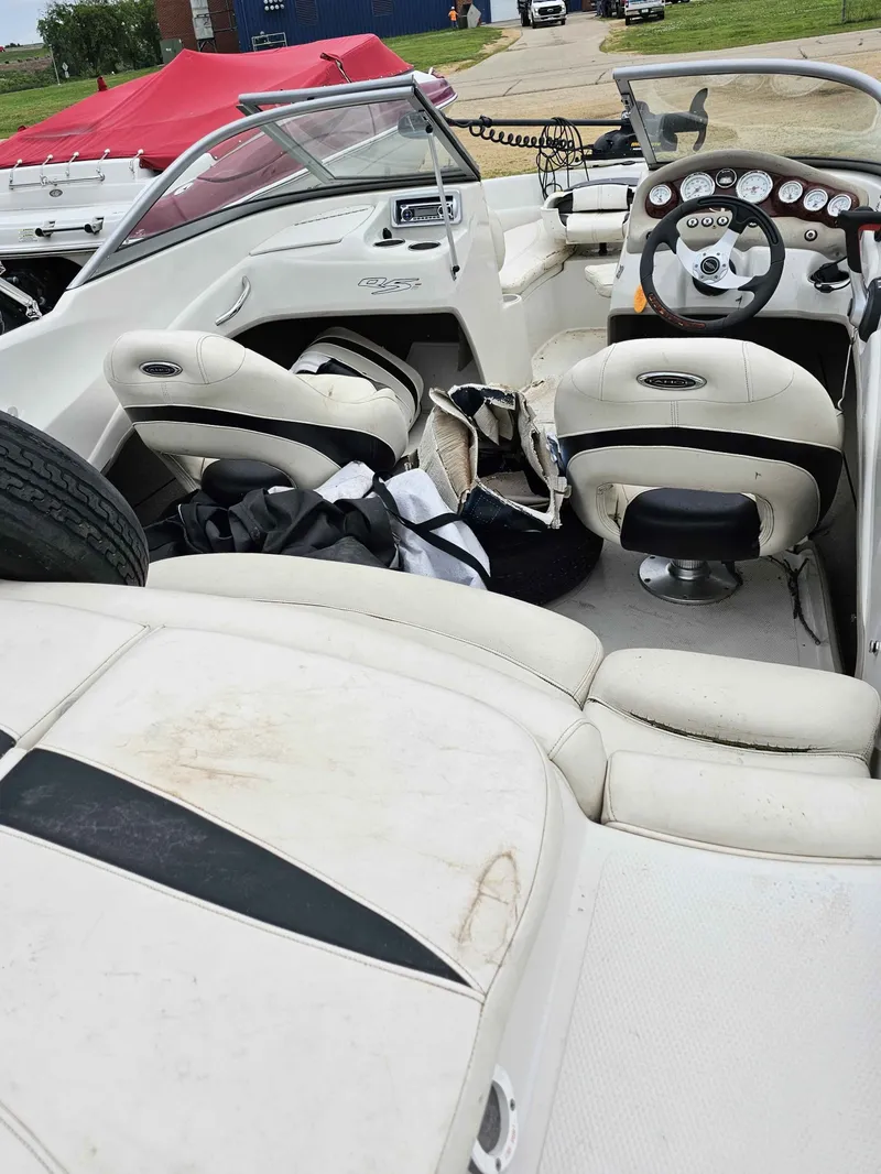 Slide: The Image of Tracker TAHOE Q55F 2013 - 4