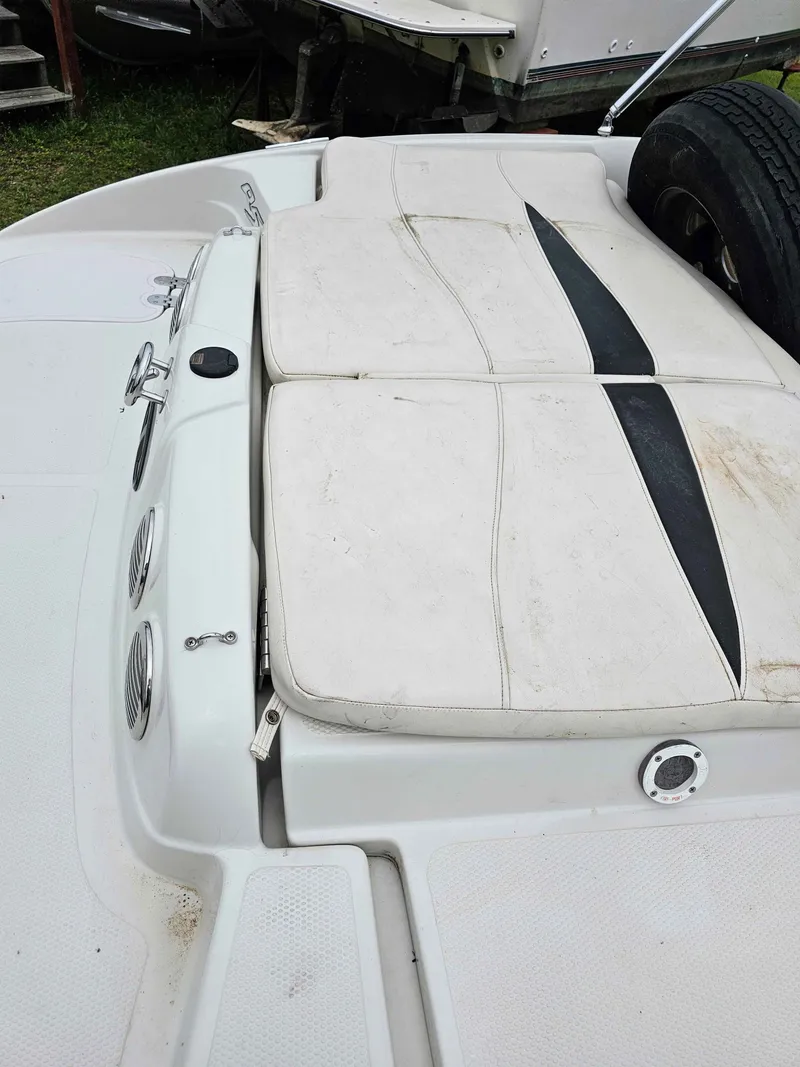 Slide: The Image of Tracker TAHOE Q55F 2013 - 5