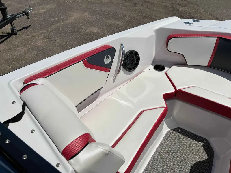 Slide: The Image of Scarab 215 HO/IMP 2016 - 9