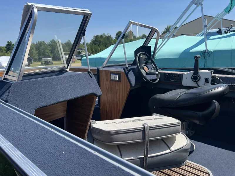 Slide: The Image of Smoker Craft S19407 Fazer 1989 - 3