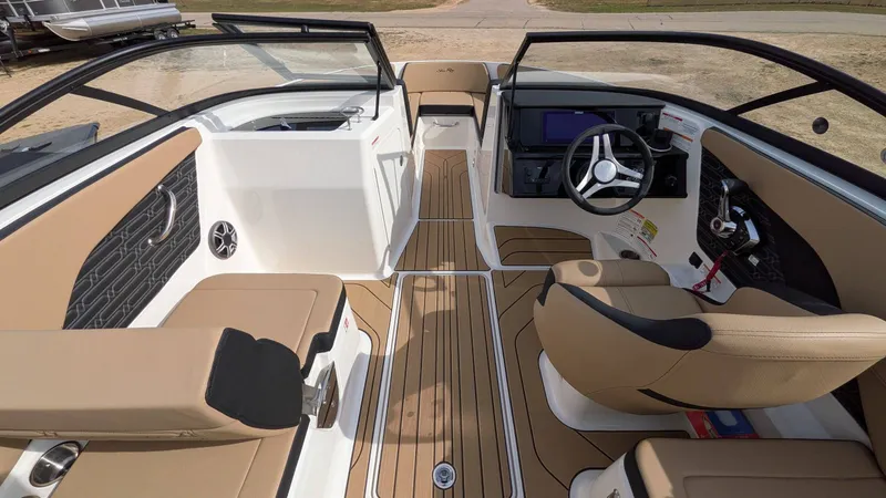 Slide: The Image of Sea Ray SPX 210/OB 2026 - 11