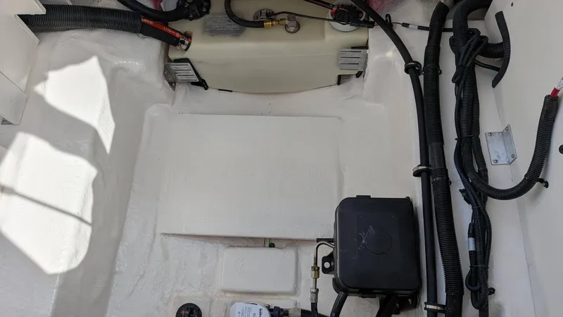 Slide: The Image of Sea Ray SPX 210/OB 2026 - 24