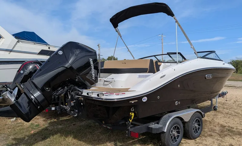 Slide: The Image of Sea Ray SPX 210/OB 2026 - 5