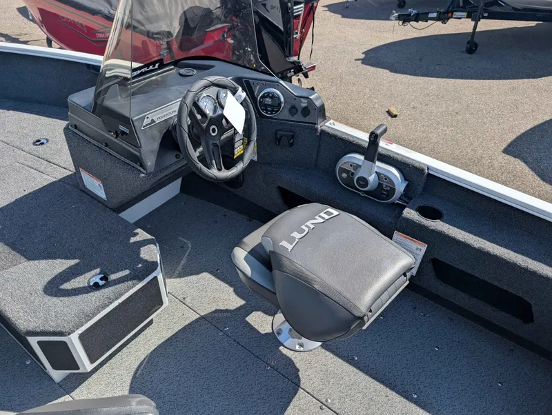 Slide: The Image of Interior of Lund 1675 ADV/SS boat, model year 2026. - 8