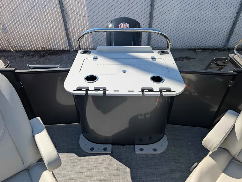 Slide: The Image of Sylvan MIR 8522 PF/TT 2026 - 19