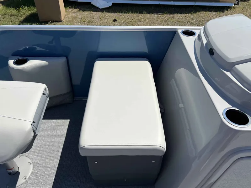 Slide: The Image of Sylvan MIR 818 FISH 2026 - 7