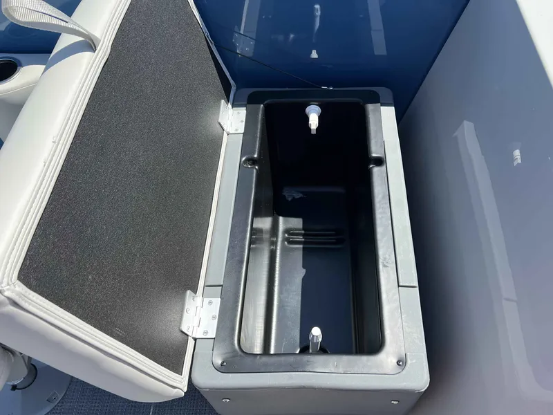 Slide: The Image of Sylvan MIR 818 FISH 2026 - 8