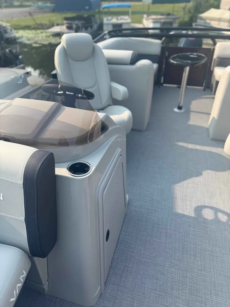 Slide: The Image of Sylvan MIR 8522 LZ 2026 - 6