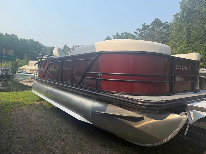 Slide: The Image of Sylvan MIR 8522 LZ 2026 - 8