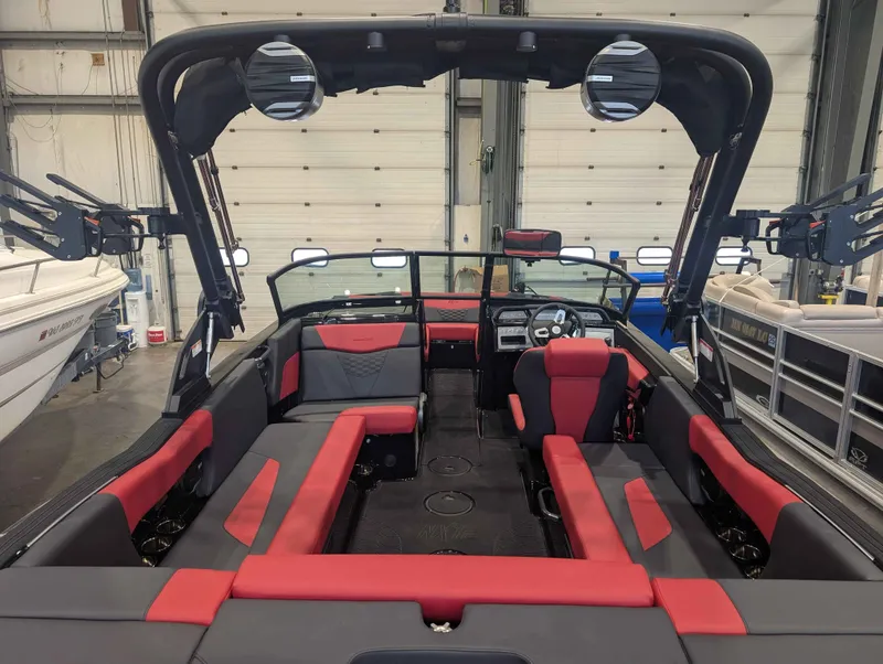 Slide: The Image of MasterCraft NXT22 2026 - 11