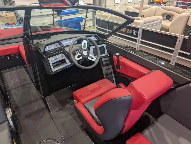 Slide: The Image of MasterCraft NXT22 2026 - 18