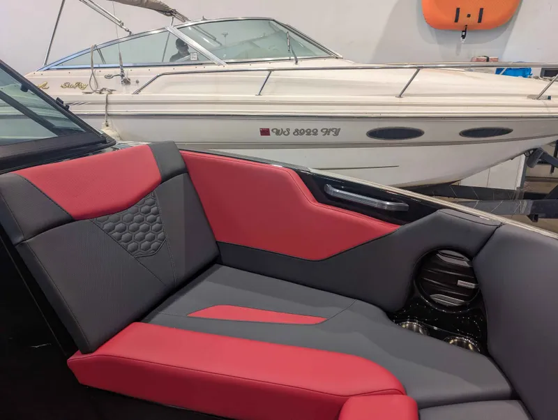 Slide: The Image of MasterCraft NXT22 2026 - 25