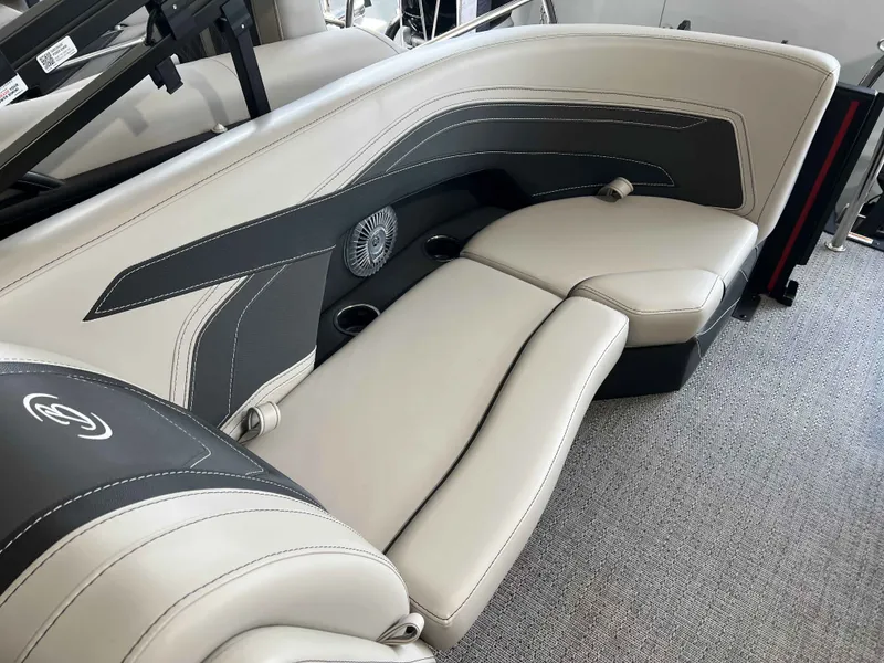 Slide: The Image of Barletta CABRIO C22QC/TT 2026 - 11