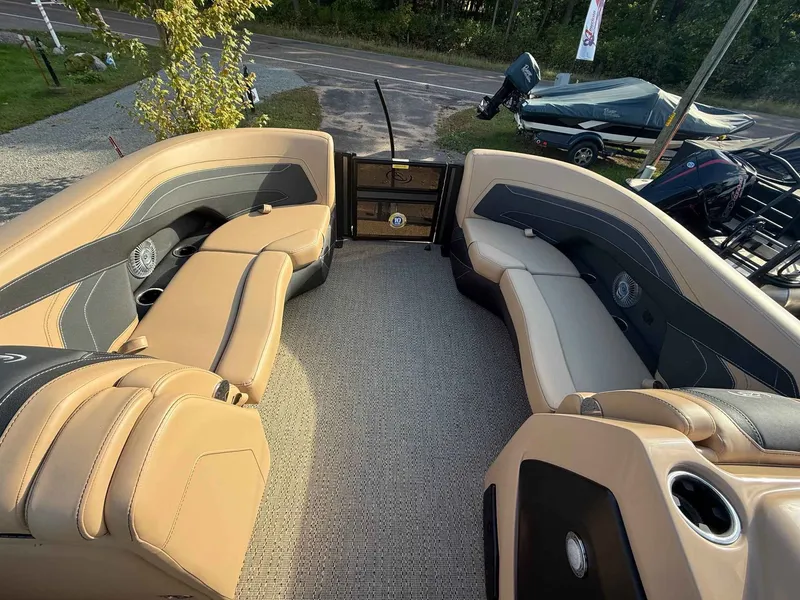 Slide: The Image of Barletta CABRIO C22QC/TT 2026 - 13