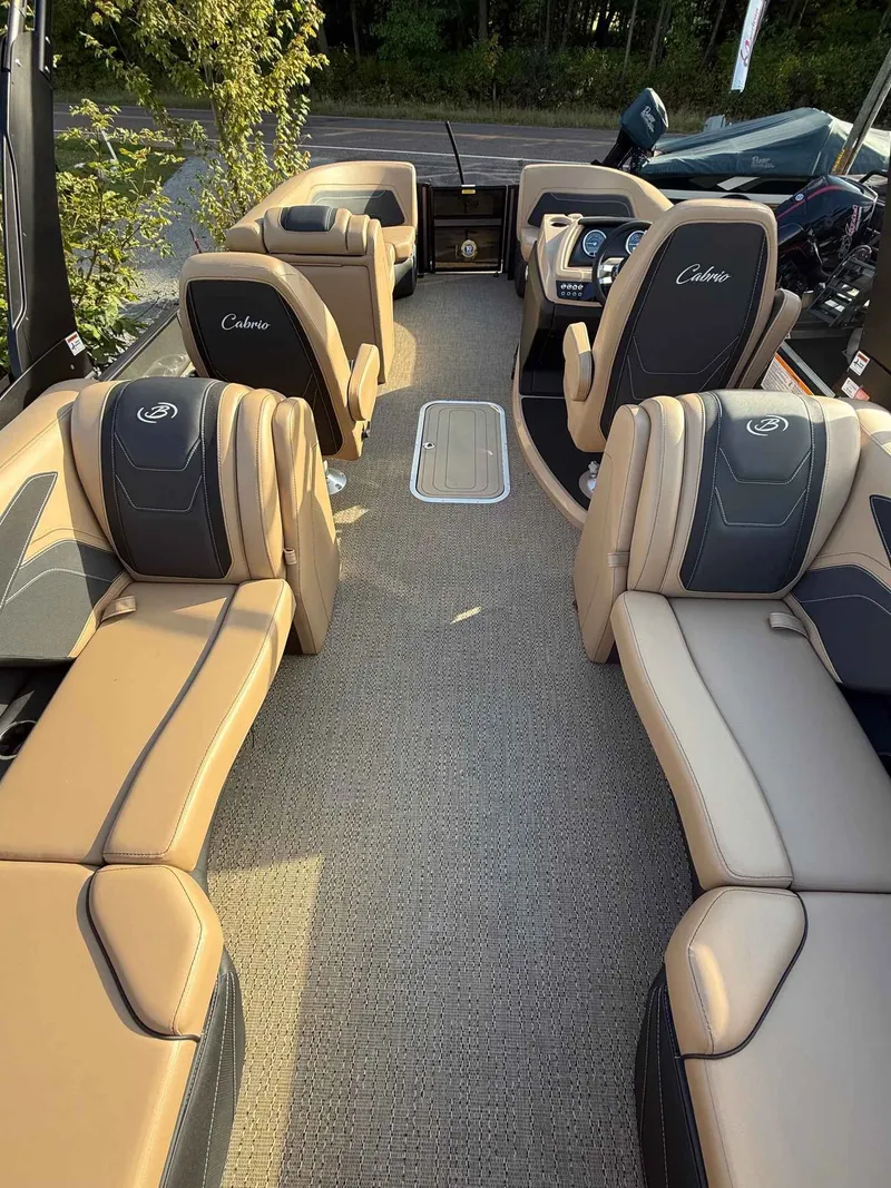 Slide: The Image of Barletta CABRIO C22QC/TT 2026 - 15