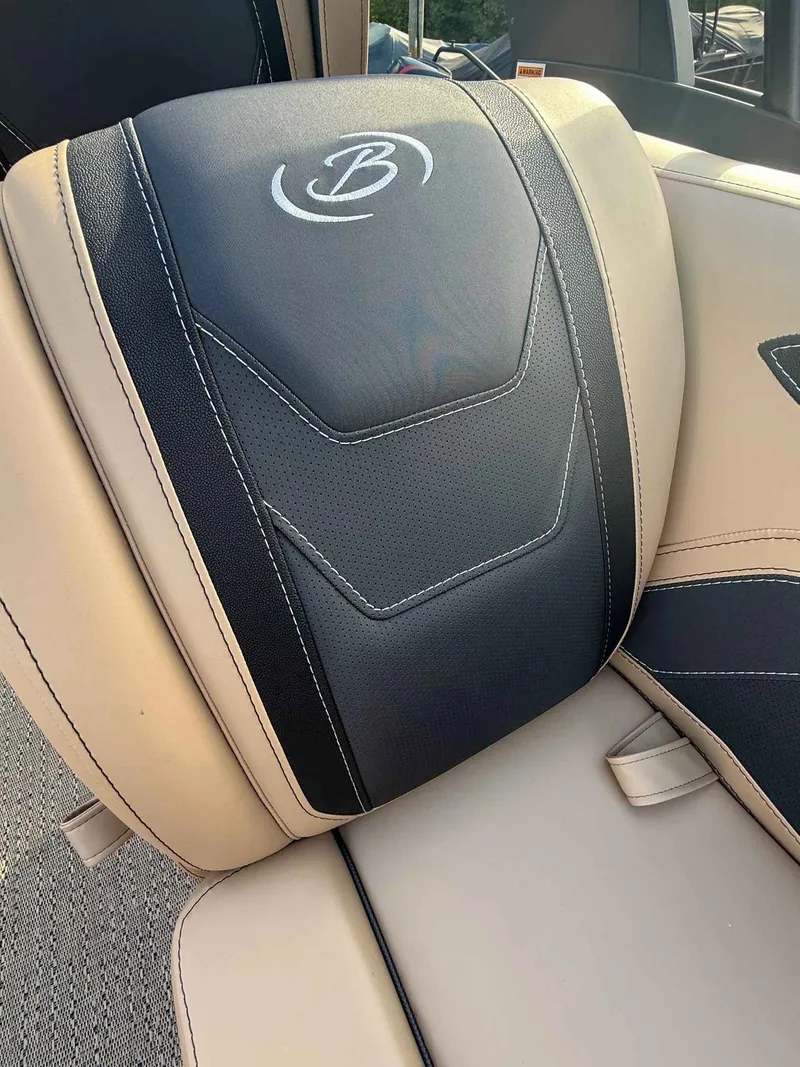 Slide: The Image of Barletta CABRIO C22QC/TT 2026 - 17