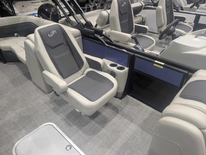 Slide: The Image of Barletta CABRIO C22QC/TT 2026 - 11