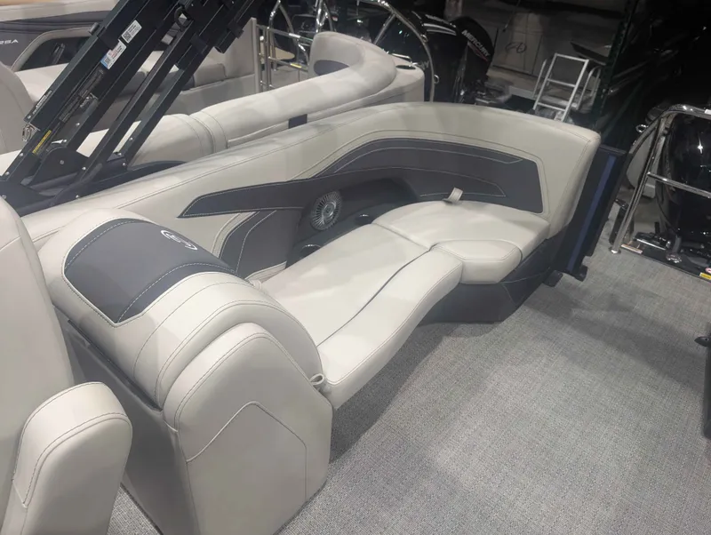 Slide: The Image of Barletta CABRIO C22QC/TT 2026 - 15