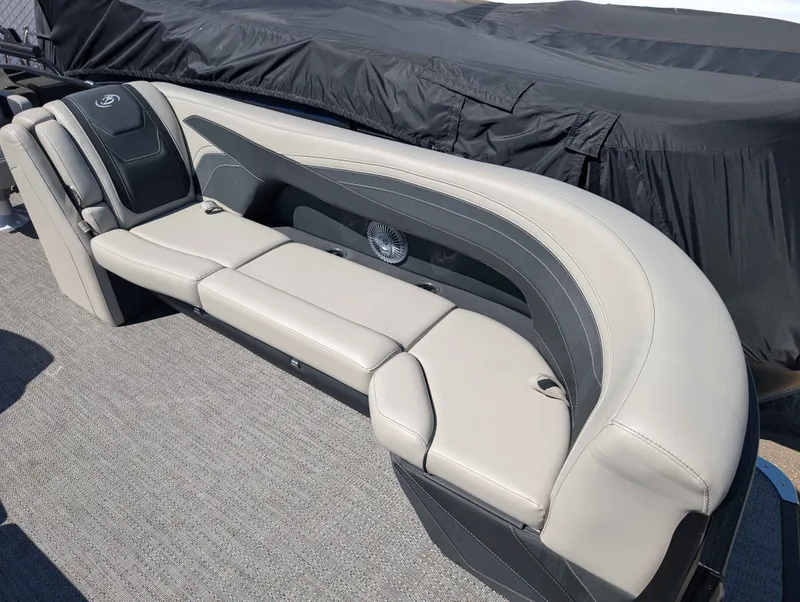 Slide: The Image of Barletta CABRIO C24UC/TT 2026 - 16