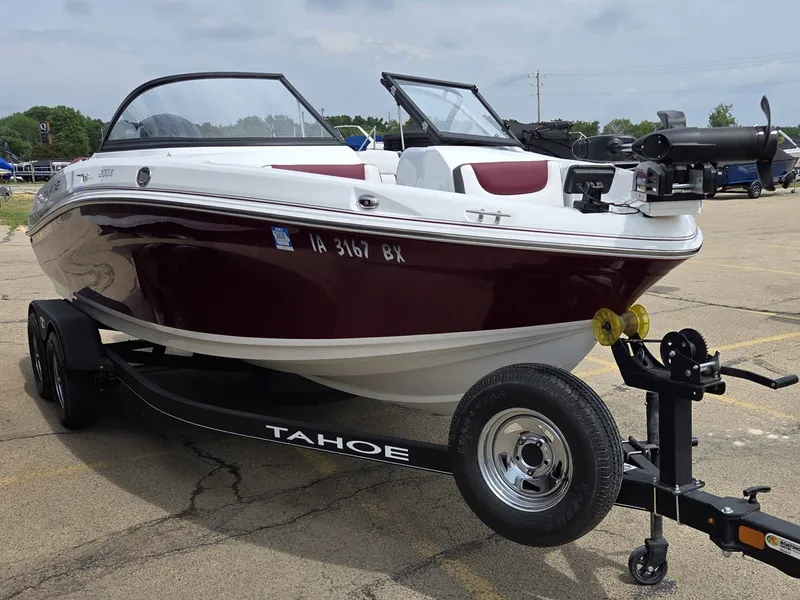 Slide: The Image of Tahoe 200 S 2023 - 3