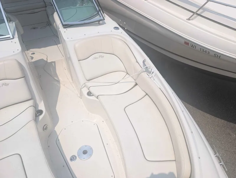 Slide: The Image of Sea Ray 240 Sundeck 2008 - 10