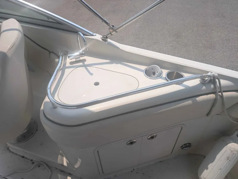 Slide: The Image of Sea Ray 240 Sundeck 2008 - 16