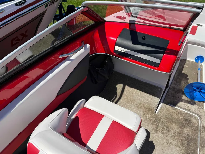 Slide: The Image of Glastron GT 205 2012 - 11