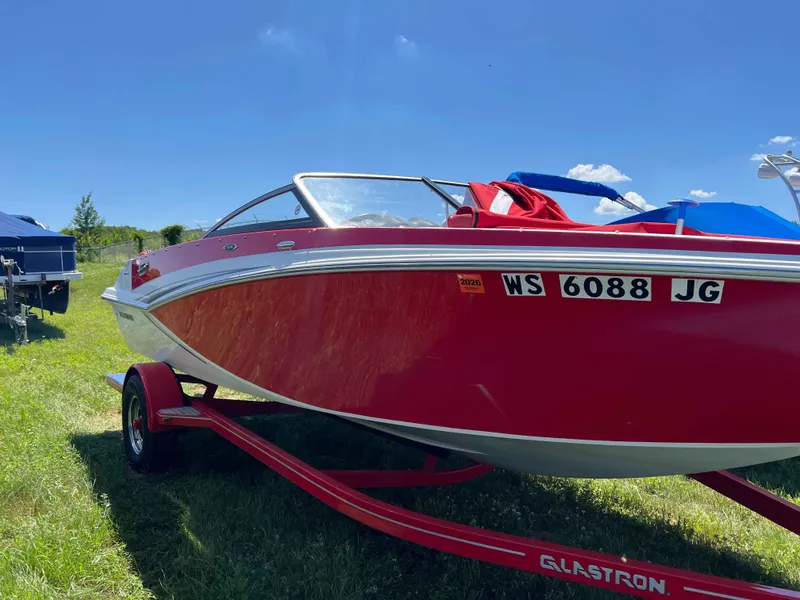 Slide: The Image of Glastron GT 205 2012 - 3