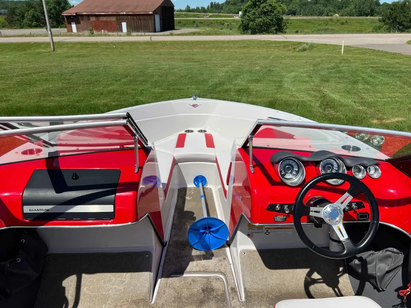 Slide: The Image of Glastron GT 205 2012 - 6