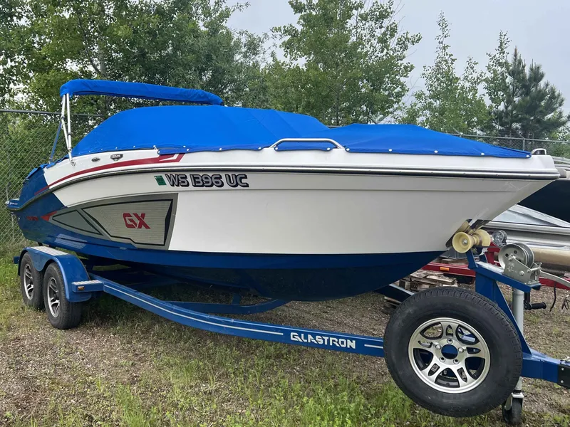 Slide: The Image of Glastron GX215 2021 - 3